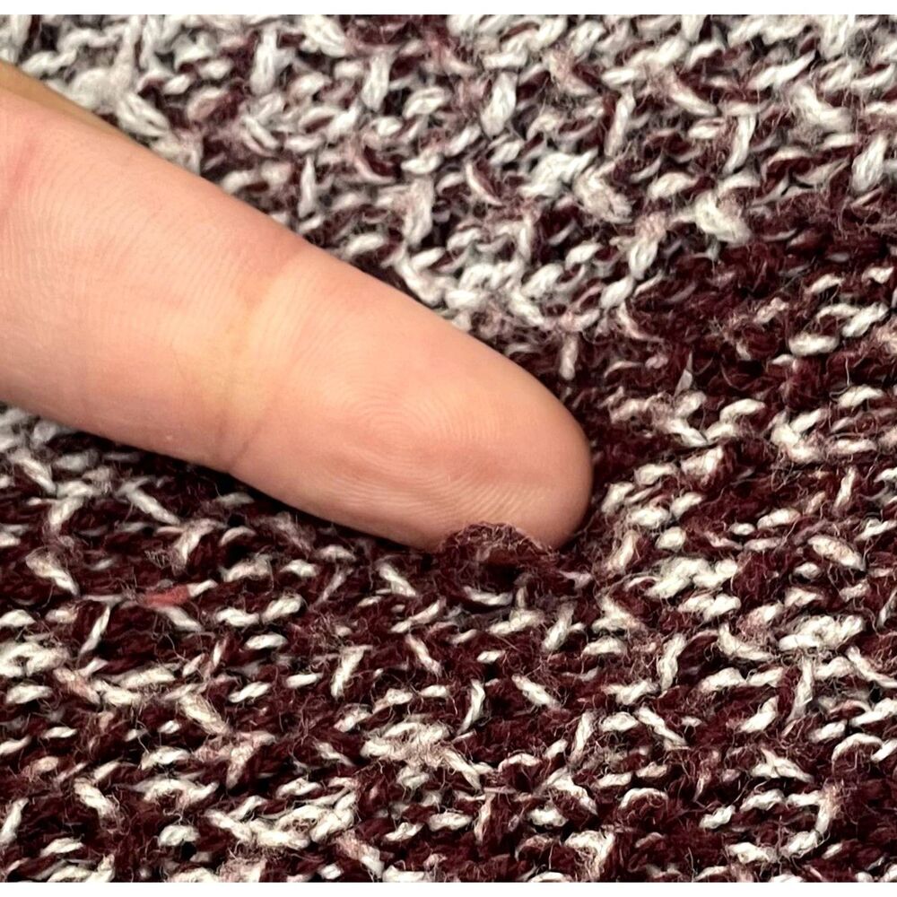 SO Perfectly Soft Perfectly You High Low Juniors White & Maroon Pullover Sweater - Picture 6 of 6